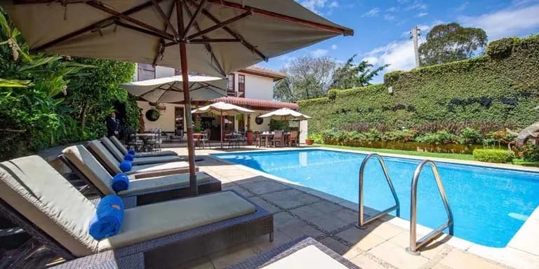 African Tulip lodge